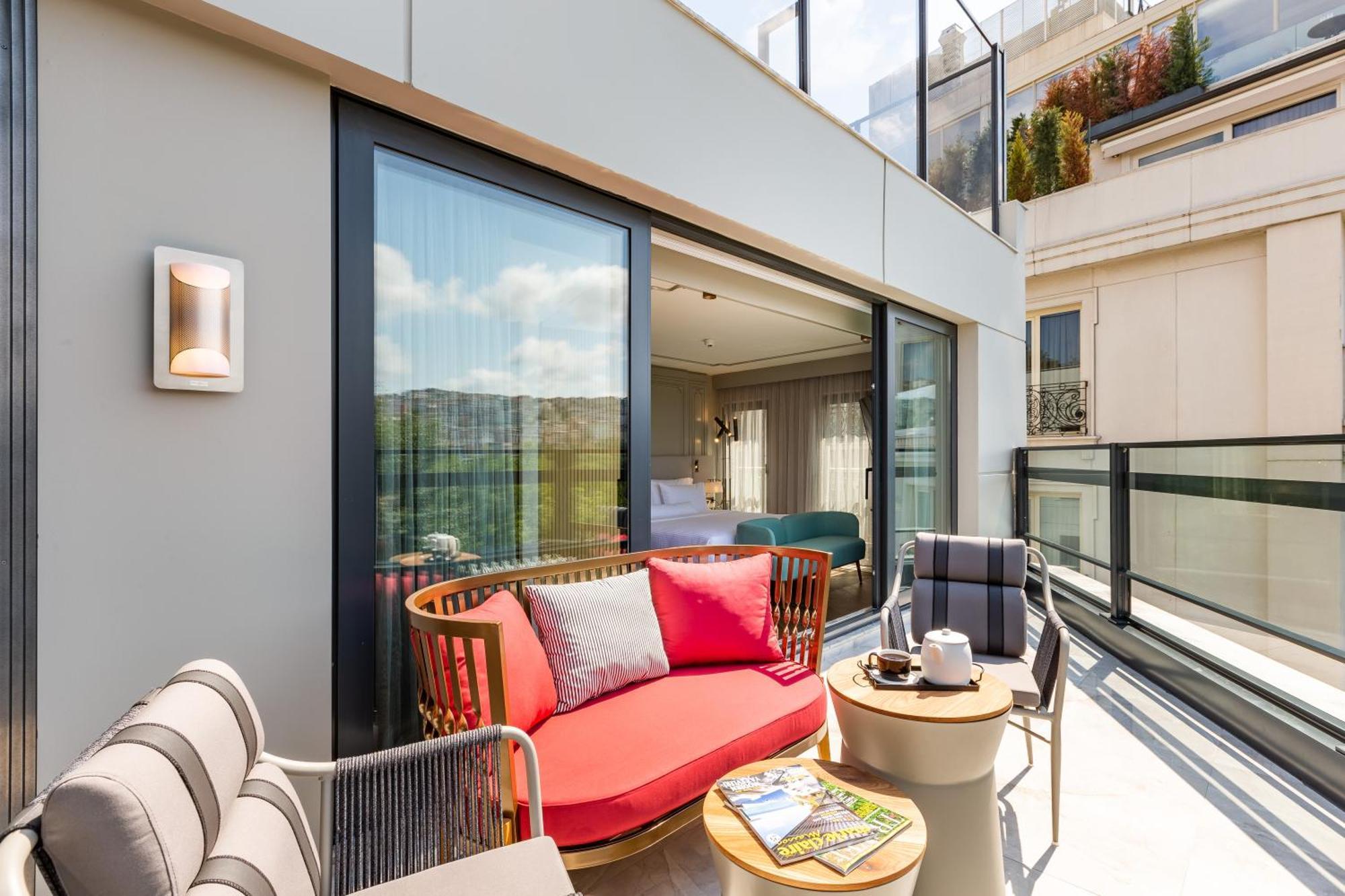 Stayso The House Hotel Istanbul Luaran gambar The Terrace at The Ivy Collection