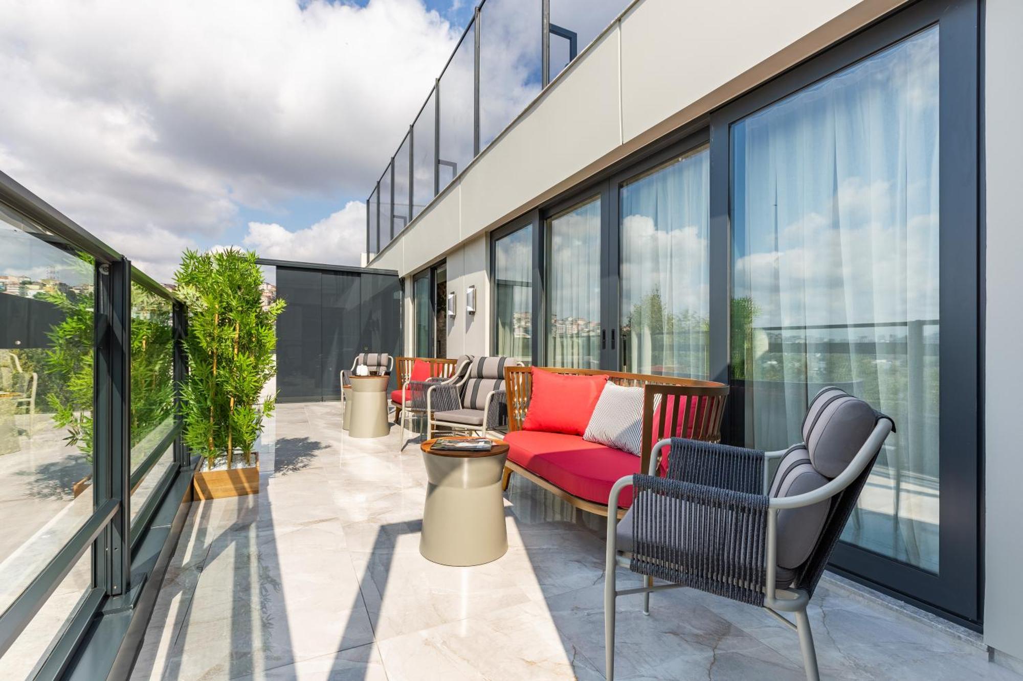 Stayso The House Hotel Istanbul Bilik gambar The Terrace at The Ivy Collection